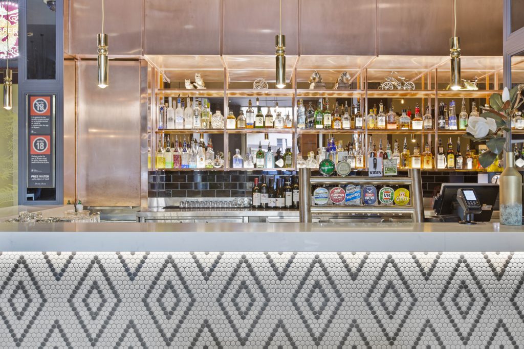 Bar Counter | Gallery | Charlie Chans